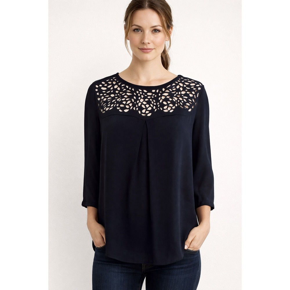 HD in Paris Anthropologie Black Laser Cut Floral Yoke Blouse Top US‎ 4